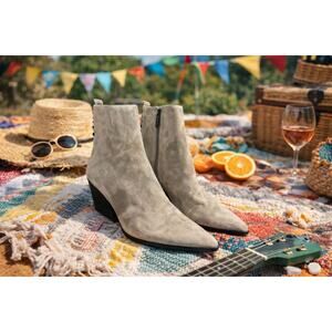 Kendall & Kylie Gray Suede Studded Ankle Booties Women’s 10M Pointed Toe boho